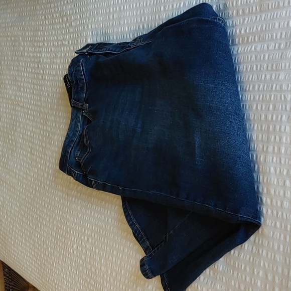 Women's DC Jeans Curvy Plus size 24 Cropped Denim Capris/Cropped Wide Leg - Picture 2 of 8